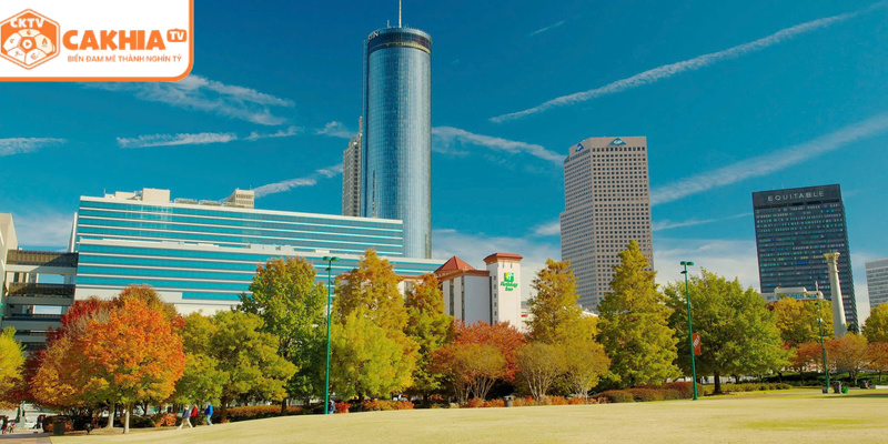 Quảng trường Centennial Olympic Park với đài phun nước sống động